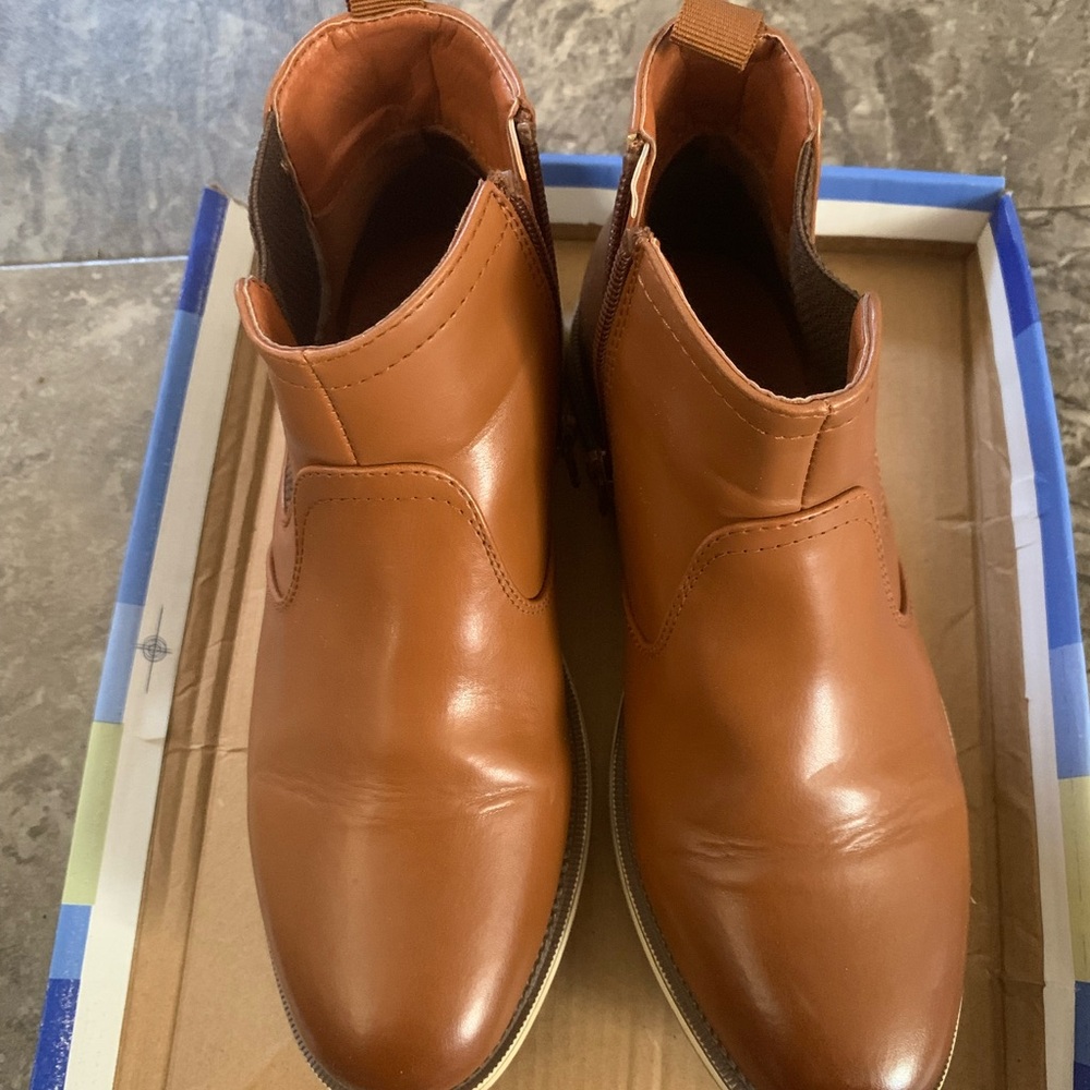 Stylish Tan Kids' Dress Shoes
